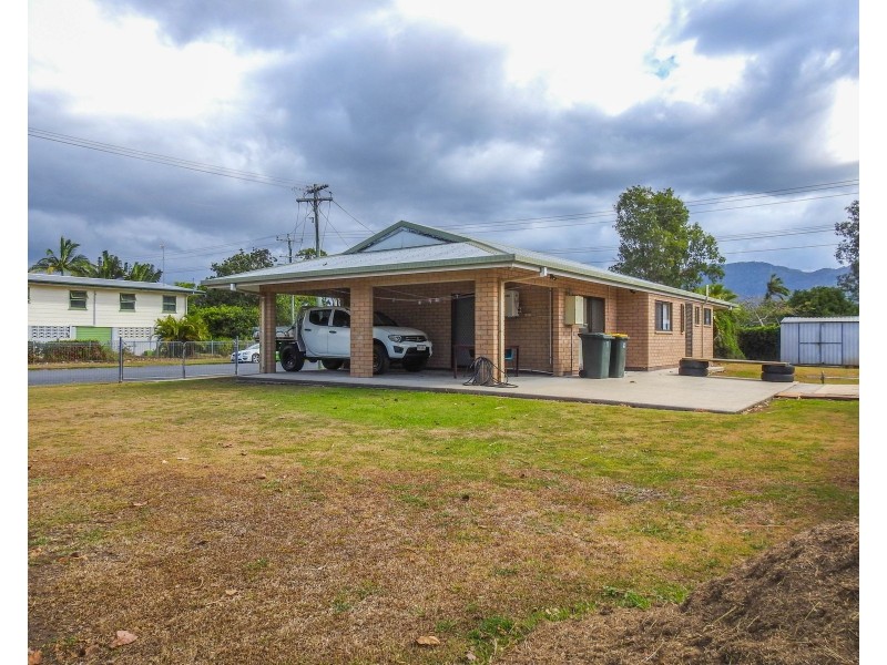 98 Dillon Street, Westcourt QLD 4870