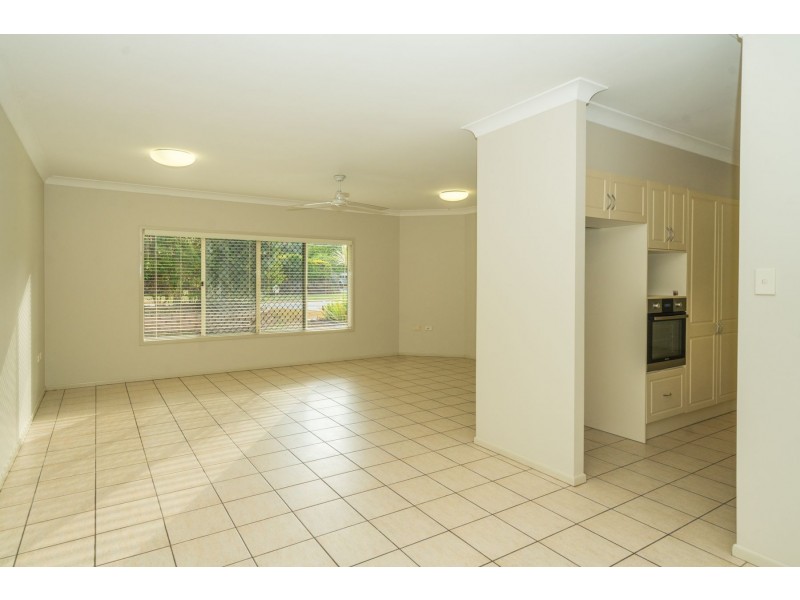 13 Shamrock Avenue, Brinsmead QLD 4870