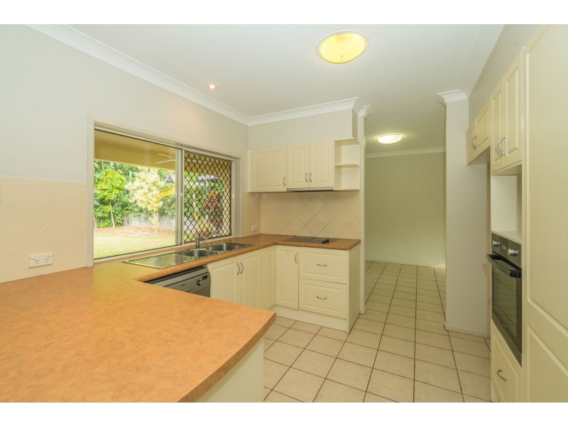 13 Shamrock Avenue, Brinsmead QLD 4870