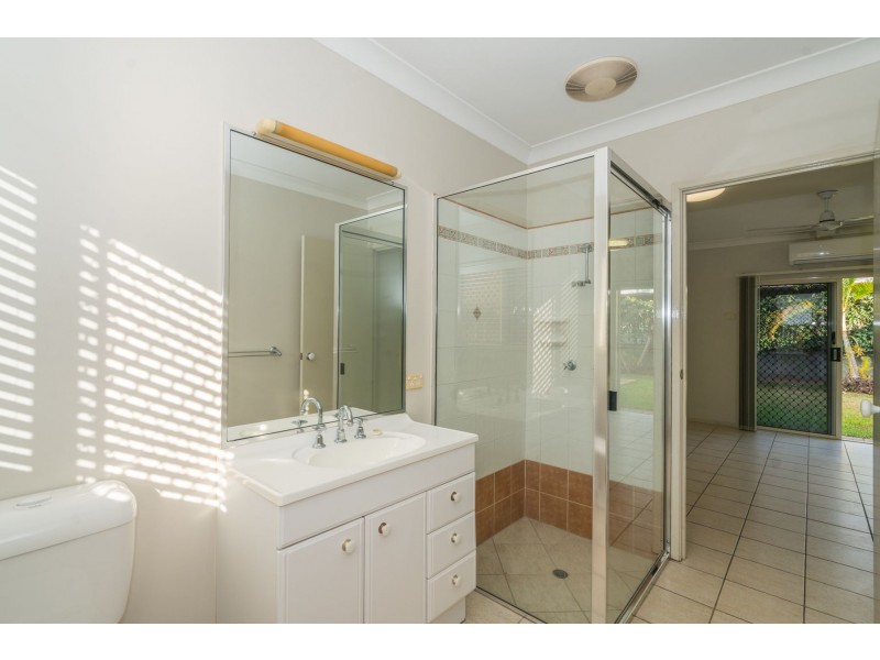 13 Shamrock Avenue, Brinsmead QLD 4870