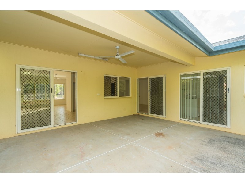 13 Shamrock Avenue, Brinsmead QLD 4870