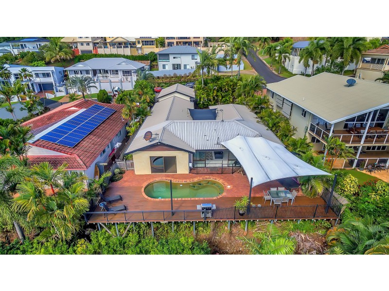 18 Rosemont Court, Mooroobool QLD 4870