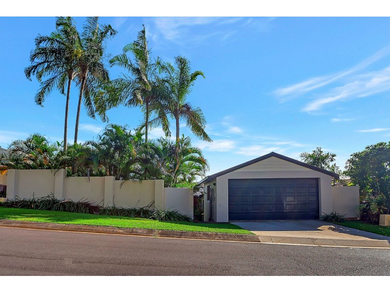 18 Rosemont Court, Mooroobool QLD 4870