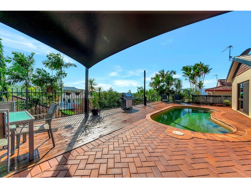 18 Rosemont Court, Mooroobool QLD 4870