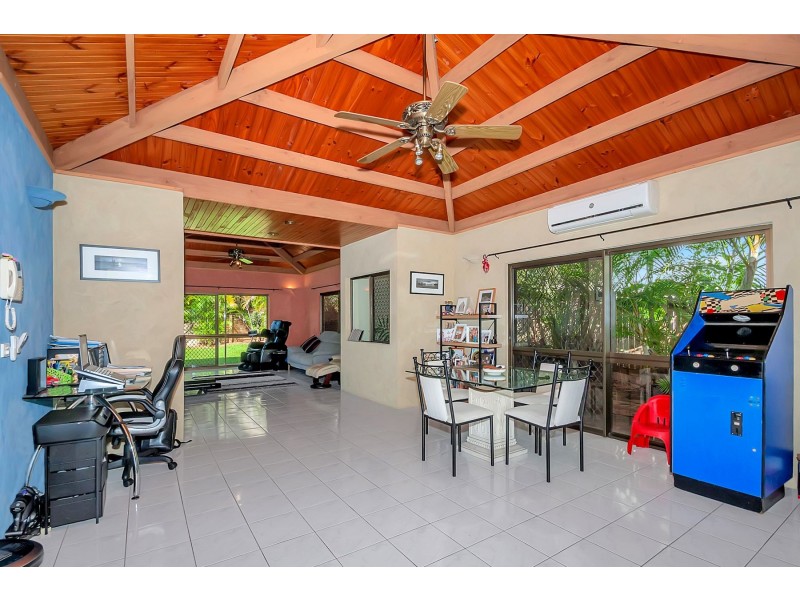 18 Rosemont Court, Mooroobool QLD 4870