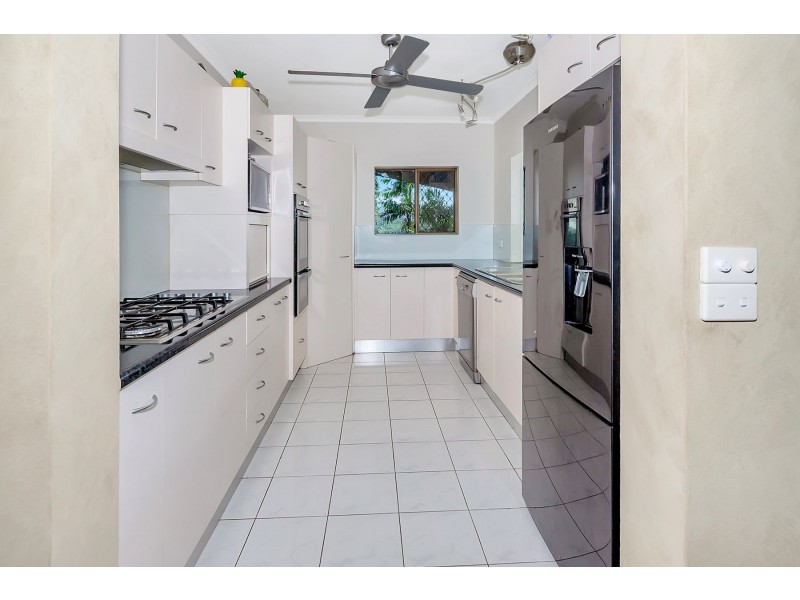 18 Rosemont Court, Mooroobool QLD 4870