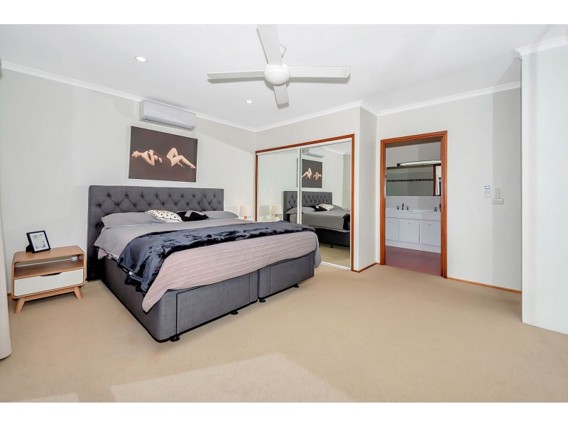 18 Rosemont Court, Mooroobool QLD 4870