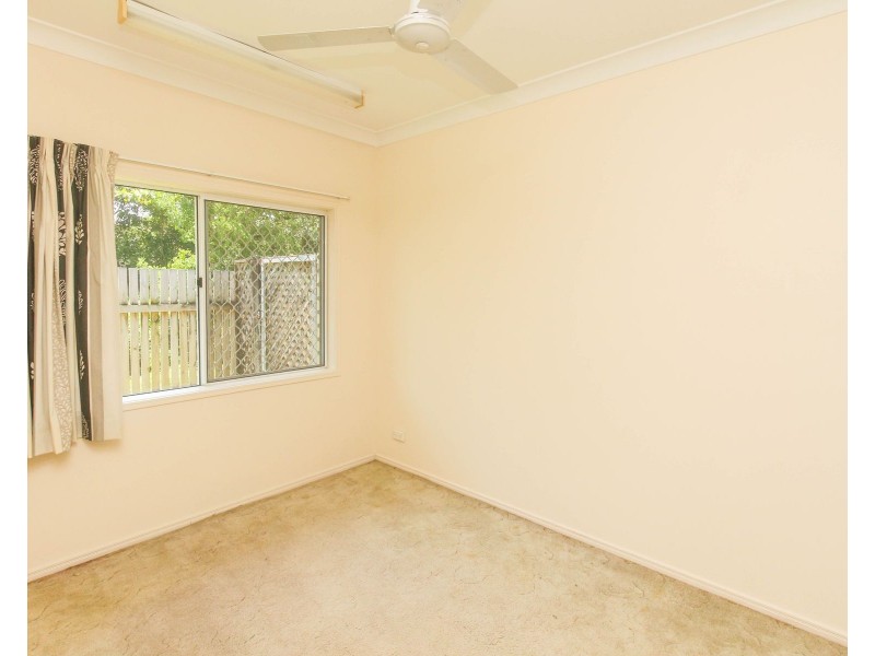 3/364 McCoombe Street, Mooroobool QLD 4870