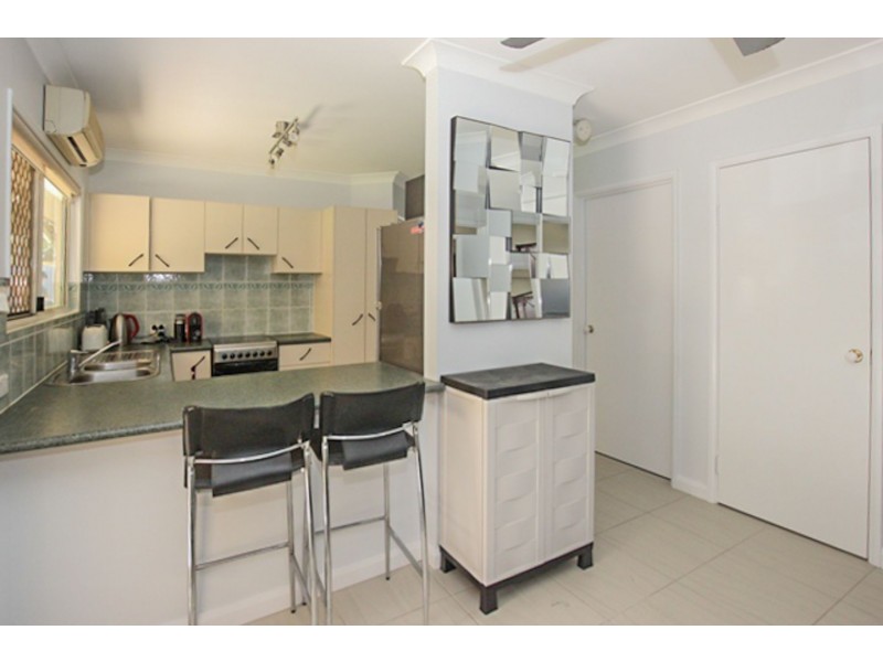 8 Glasgow Court, Mount Sheridan QLD 4868