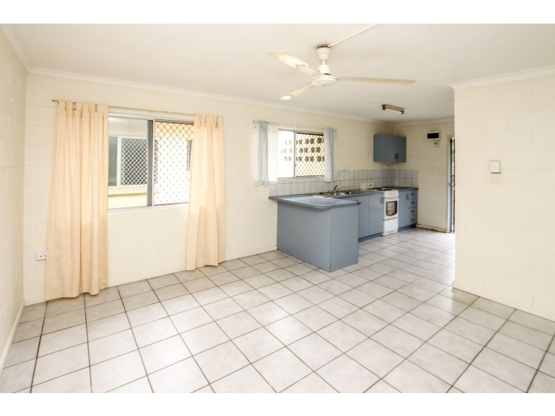 7/15 Curtin Street, Westcourt QLD 4870