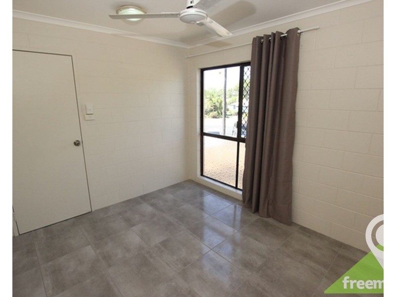 5/9 Veivers Close, Westcourt QLD 4870