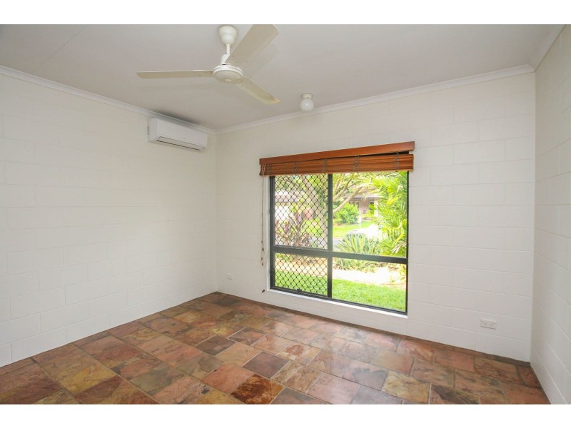27 Opaline Close, Brinsmead QLD 4870