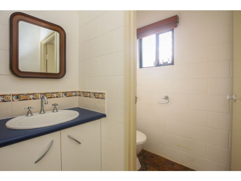 27 Opaline Close, Brinsmead QLD 4870