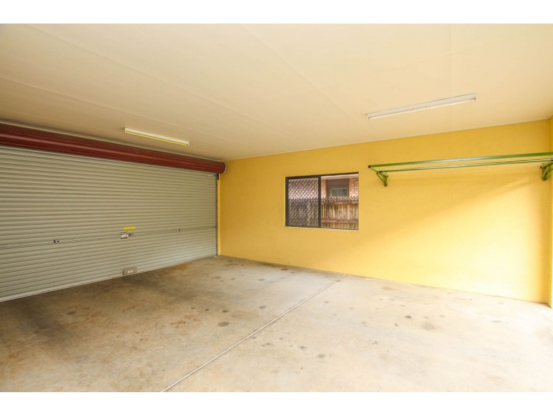 27 Opaline Close, Brinsmead QLD 4870