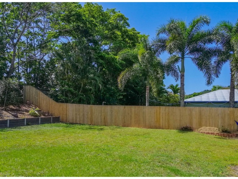 27 Opaline Close, Brinsmead QLD 4870