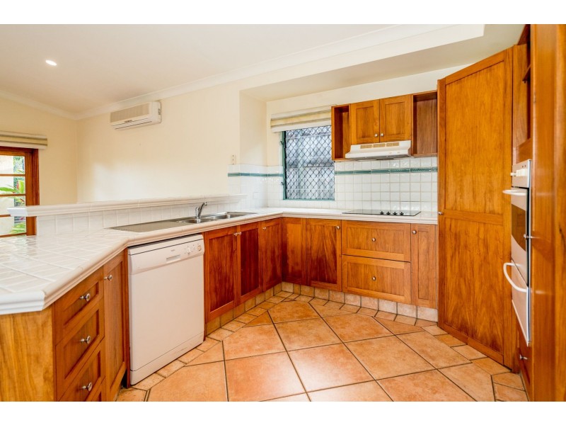 19 West Parkridge Drive, Brinsmead QLD 4870