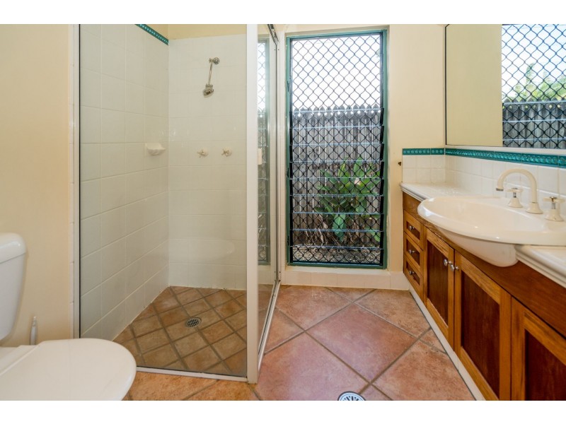 19 West Parkridge Drive, Brinsmead QLD 4870