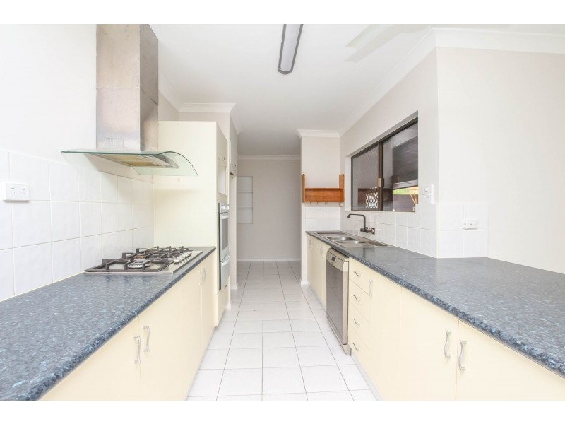 9 Finch Street, Bayview Heights QLD 4868