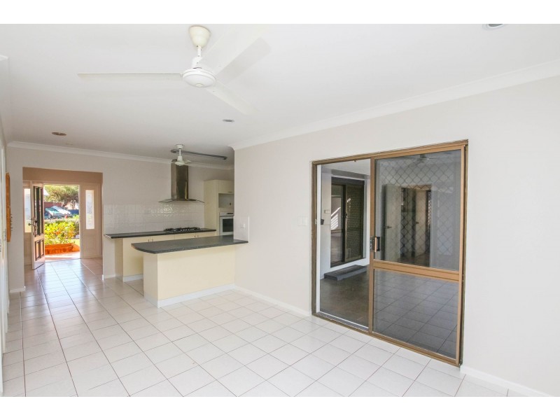 9 Finch Street, Bayview Heights QLD 4868