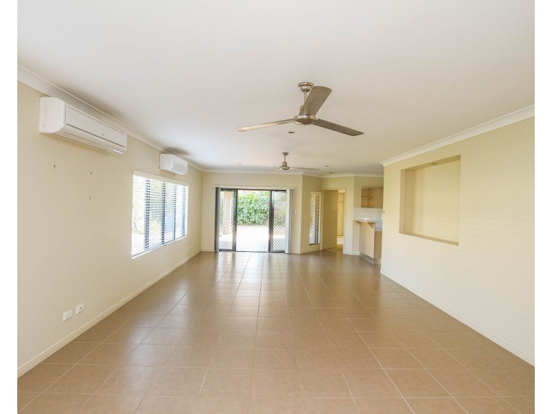39 Angor Road, Trinity Park QLD 4879
