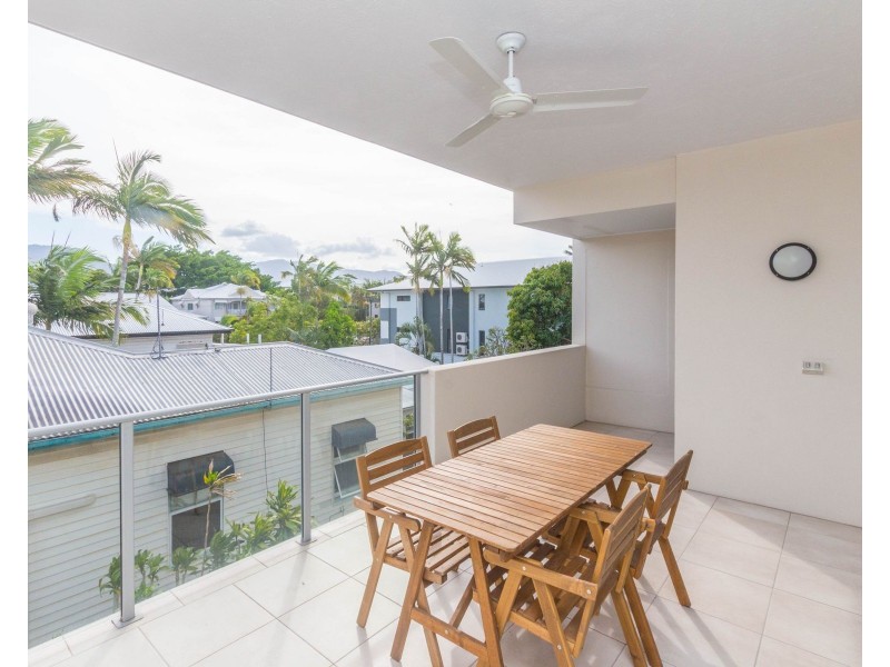 15/289-291 Lake Street, Cairns North QLD 4870
