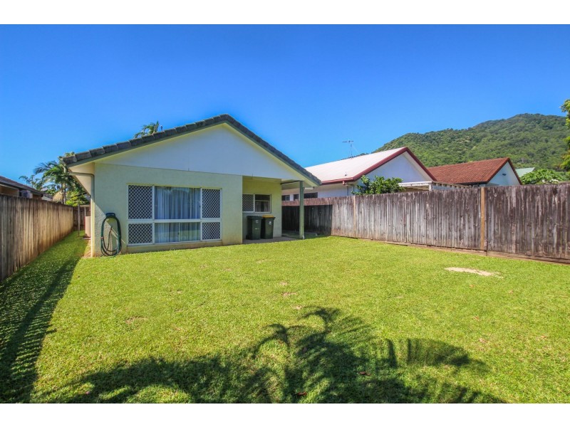 32 Silky Oak Court, Mooroobool QLD 4870