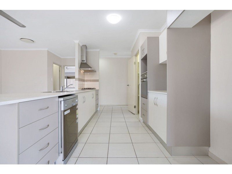 10 Archibald Street, Edmonton QLD 4869