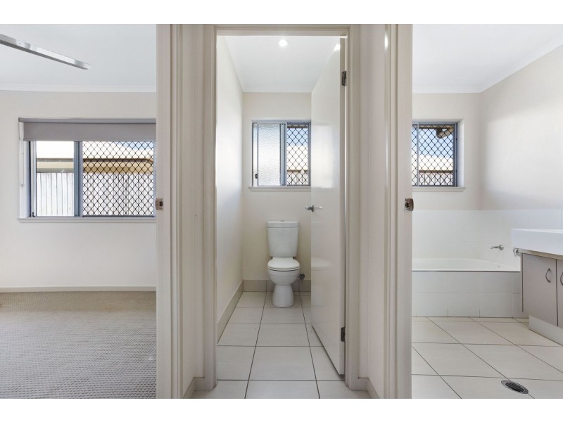 10 Archibald Street, Edmonton QLD 4869