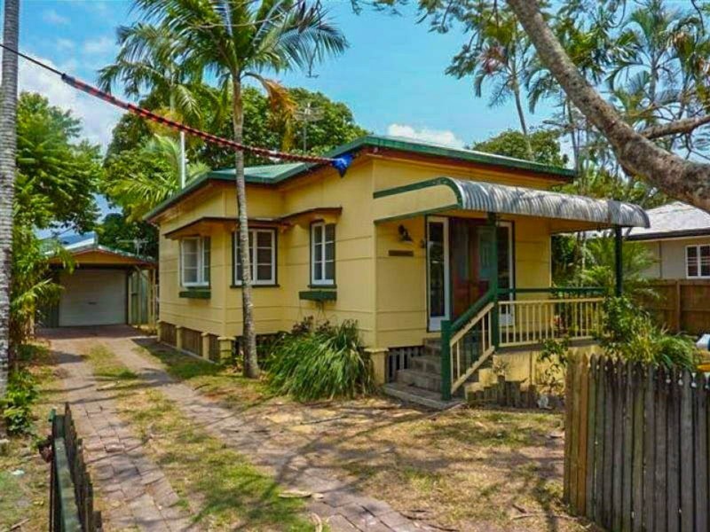 7 Jones Street, Westcourt QLD 4870