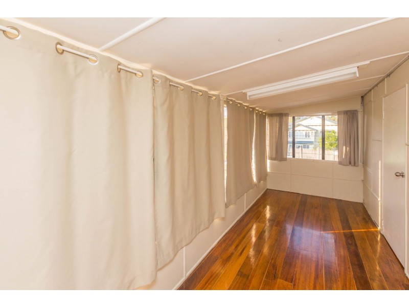 29A Ascot Avenue, Westcourt QLD 4870