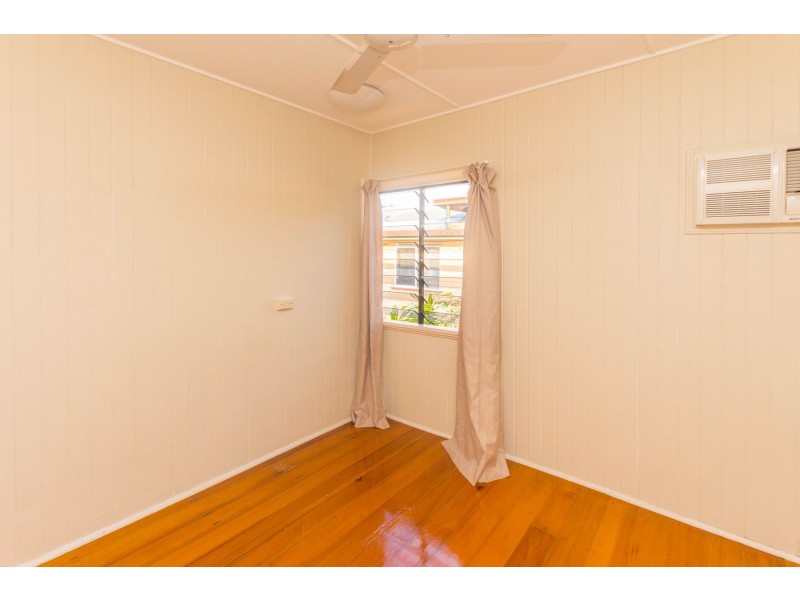 29A Ascot Avenue, Westcourt QLD 4870