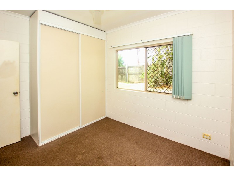 2/9 Atlantic Close, White Rock QLD 4868