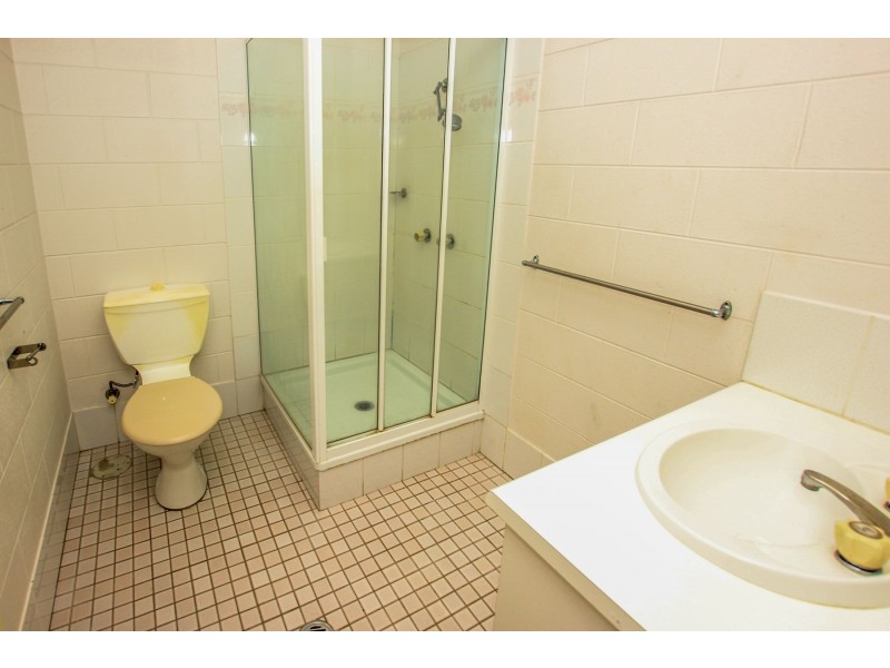 2/9 Atlantic Close, White Rock QLD 4868