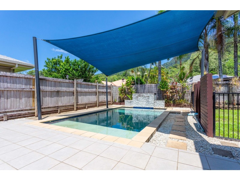 13 John Malcolm Street, Redlynch QLD 4870