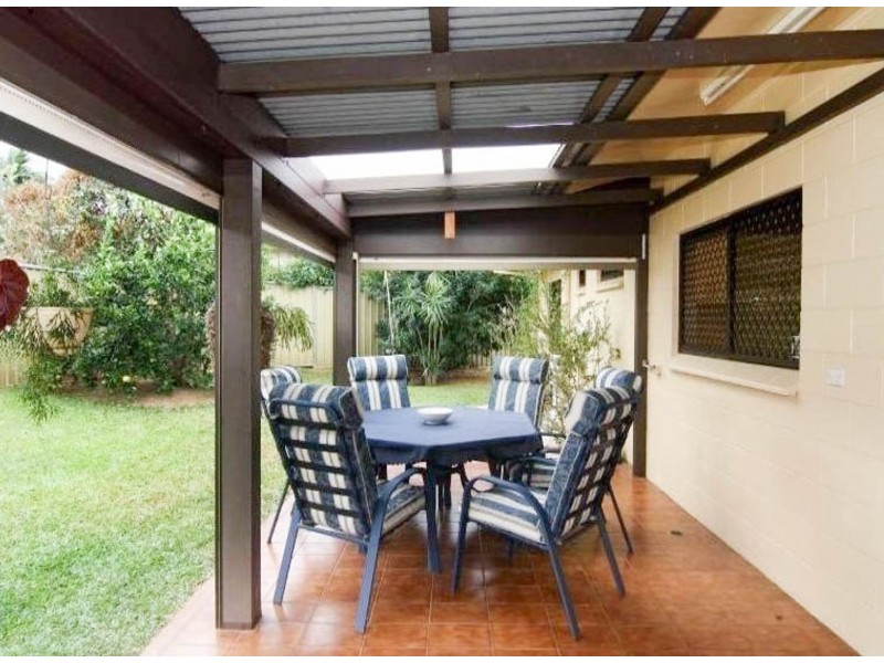 19 Holly Street, Mooroobool QLD 4870