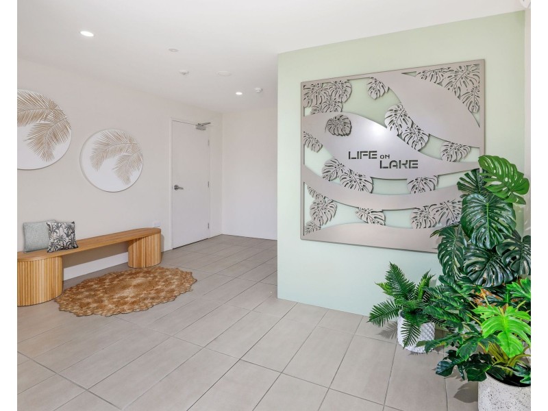 17/289-291 Lake Street, Cairns North QLD 4870