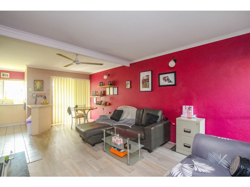 9/5-7 Mintaro Crescent, Woree QLD 4868
