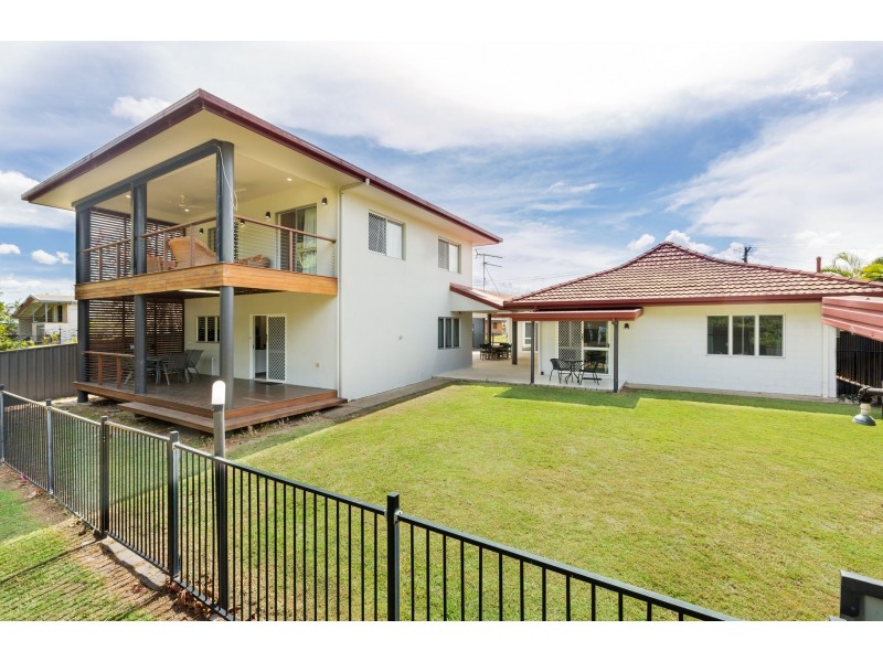 37 Rebecca Jane Parade, Kurrimine Beach QLD 4871