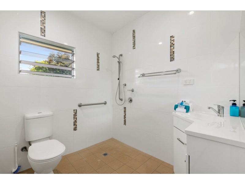 37 Rebecca Jane Parade, Kurrimine Beach QLD 4871
