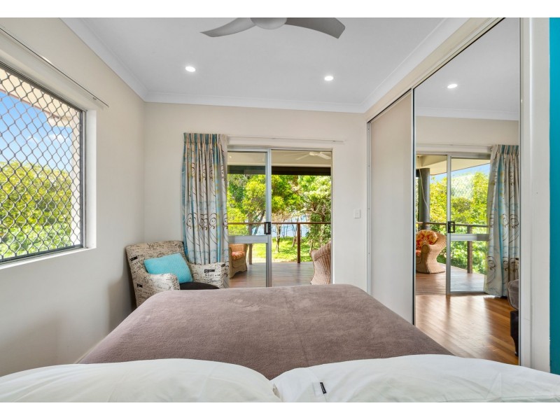 37 Rebecca Jane Parade, Kurrimine Beach QLD 4871