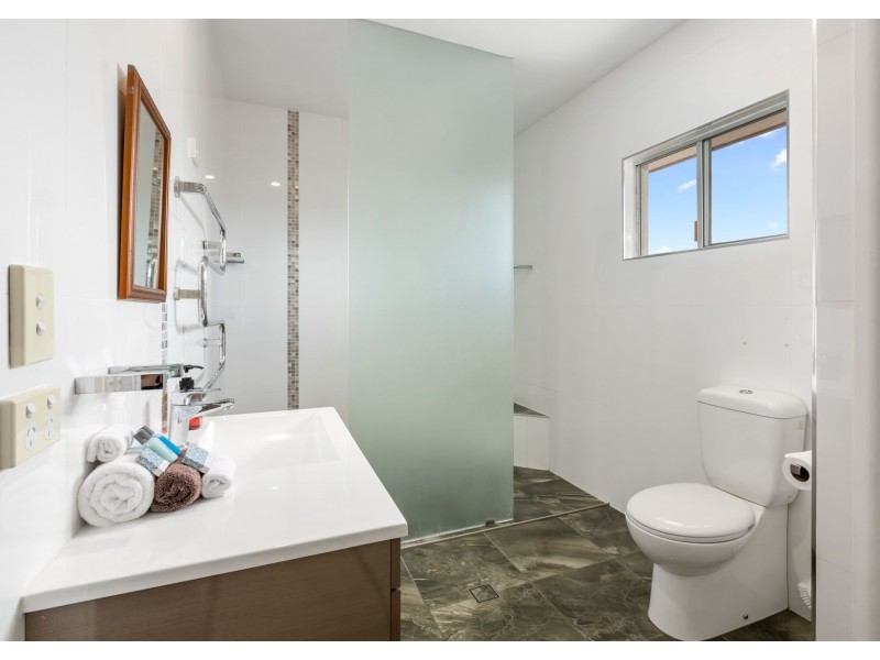 37 Rebecca Jane Parade, Kurrimine Beach QLD 4871