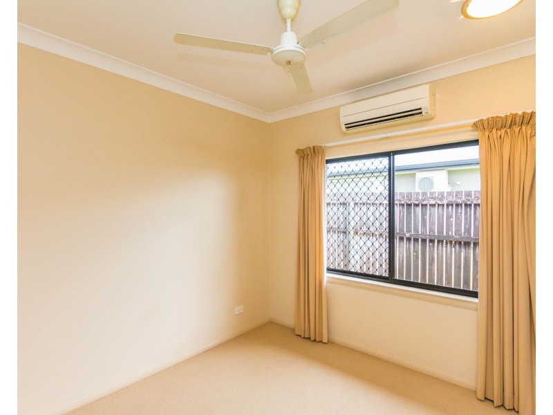 10 Pelling Close, Kanimbla QLD 4870