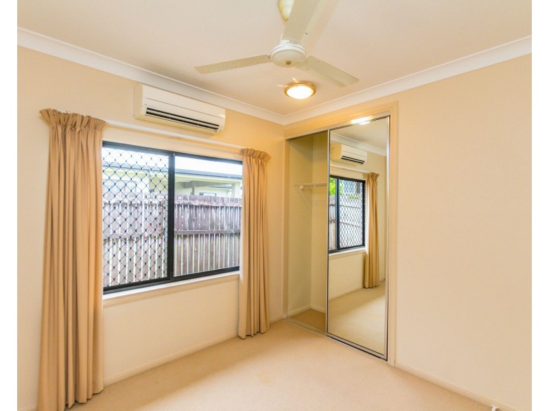 10 Pelling Close, Kanimbla QLD 4870
