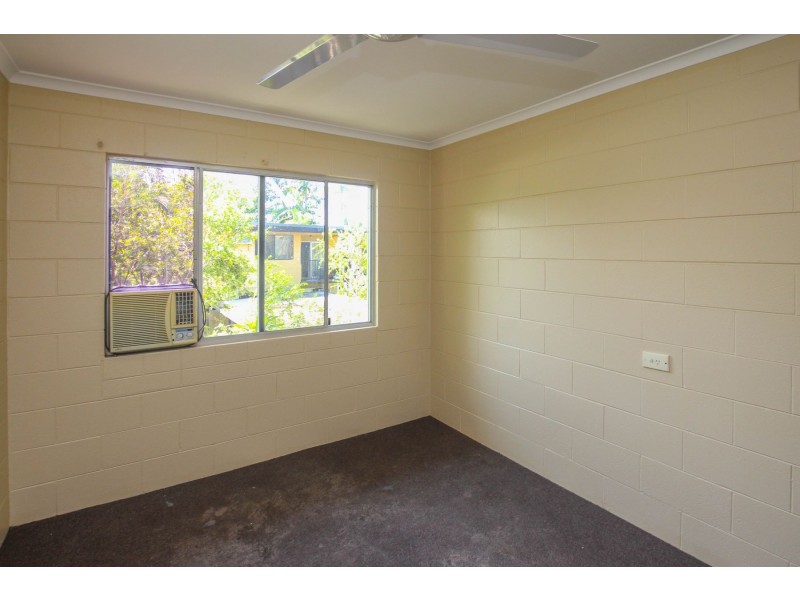 8/15 Curtin Street, Westcourt QLD 4870