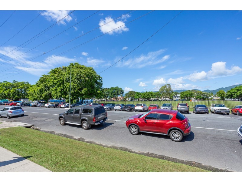 2/260 Grafton Street, Cairns North QLD 4870