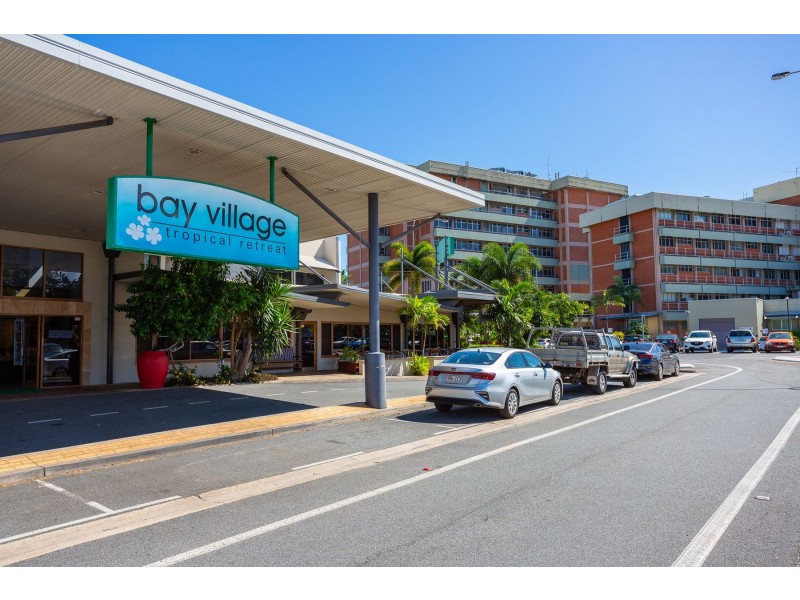9/221 Lake Street, Cairns City QLD 4870