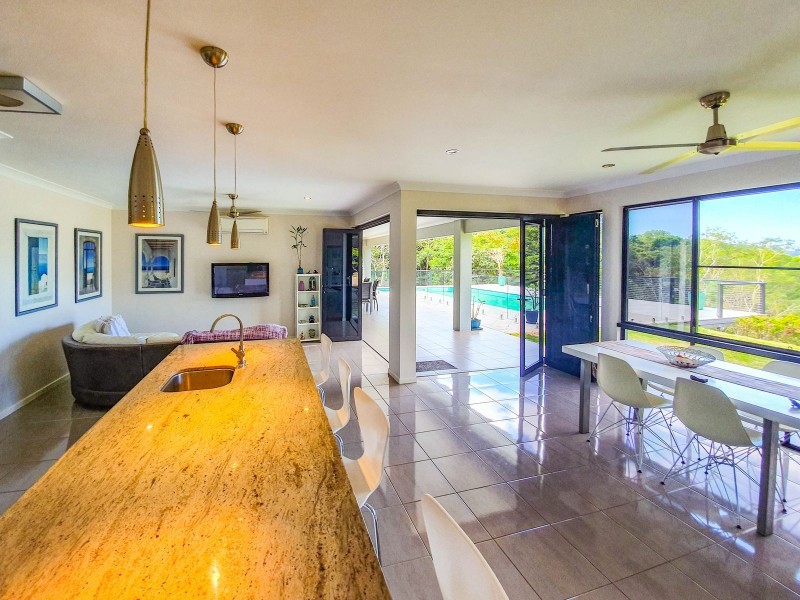 14-16 Lichen Close, Redlynch QLD 4870