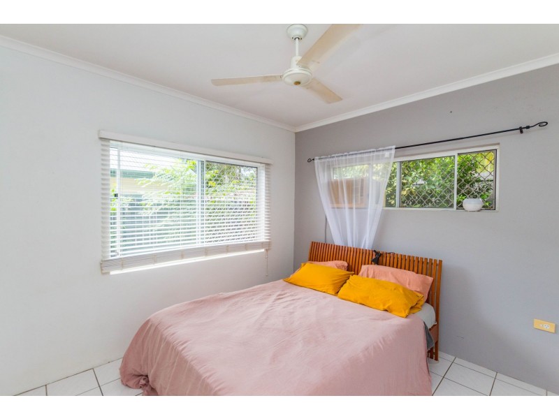 9 Rainy Mountain Place, Smithfield QLD 4878