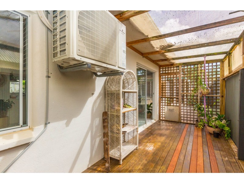 9 Rainy Mountain Place, Smithfield QLD 4878