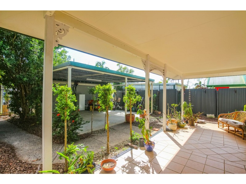 9 Rainy Mountain Place, Smithfield QLD 4878